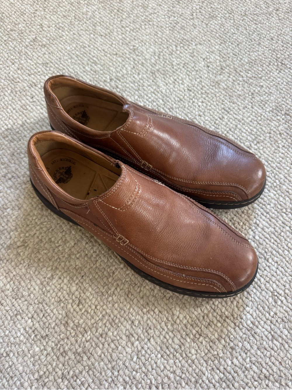 NWOT-Docker’s “Agent” Men's Slip-On Leather Casual Shoes - Cognac Brown